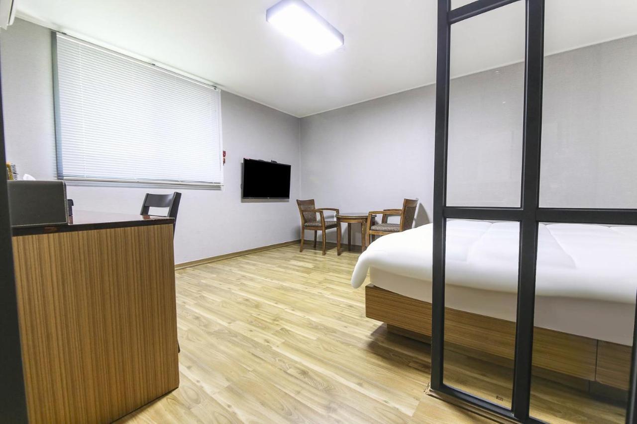 Gyeongpodae The Hotel Business Каннин Екстер'єр фото